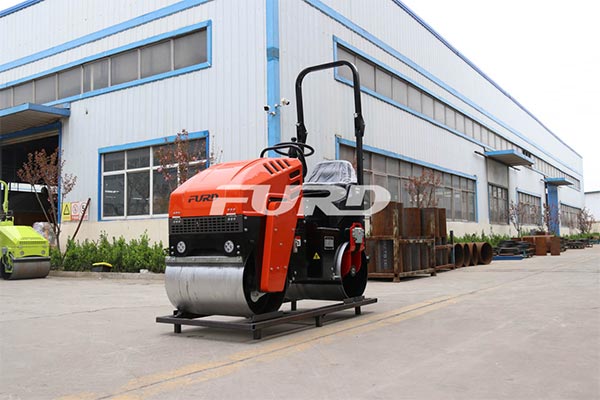 å°åž‹å£“è·¯æ©Ÿ(jÄ«)