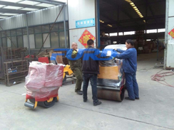 福瑞得機(jī)械座駕壓路機(jī)，手扶壓路機(jī)包裝發(fā)貨