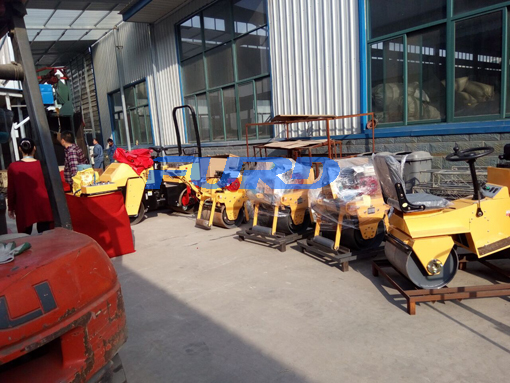 福瑞得機(jī)械座駕壓路機(jī)，手扶壓路機(jī)，小型灌縫機(jī)，井蓋切割機(jī)及時(shí)發(fā)貨