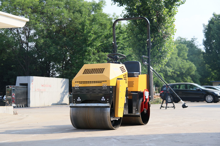 “明星款”小型壓路機(jī)，讓大家的選擇不再“迷路”！